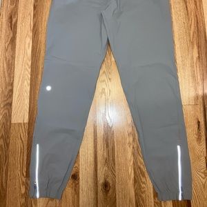 Lululemon men’s surge jogger